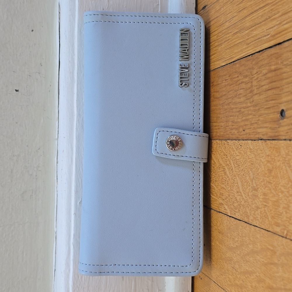 Steve Madden, Continental Snap Wallet, Faux Leather, Baby Blue, VGUC, 3.5"Hx7.5W